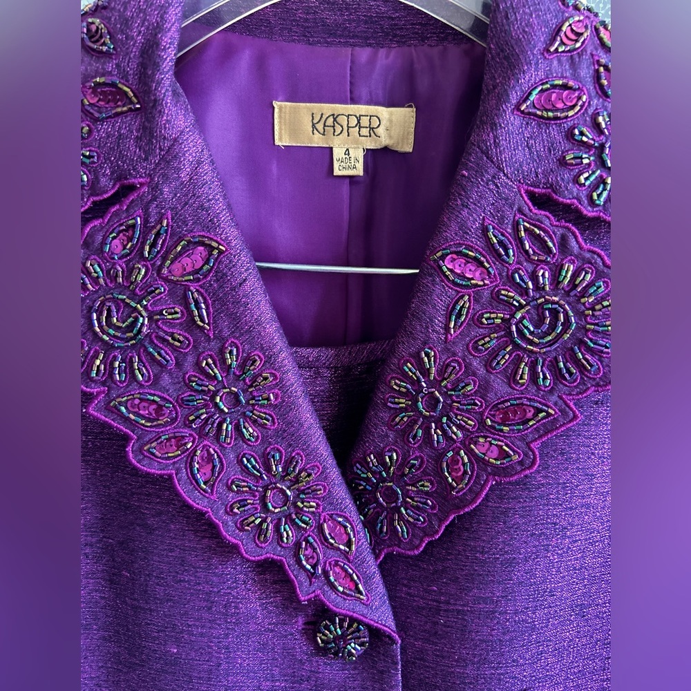 Woman’s Kasper Suit, Sz4, Royal Purple, Jacket and Skirt.